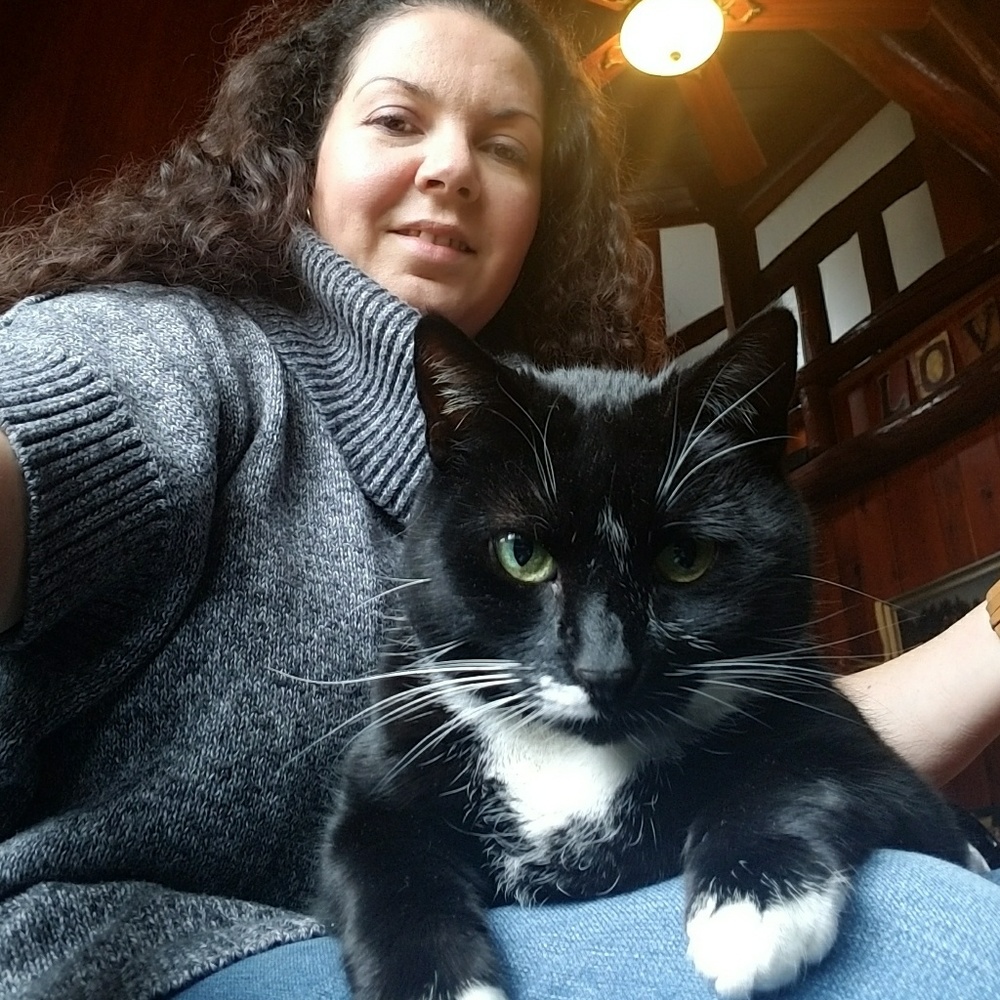 Meet your Posher, Yolanda